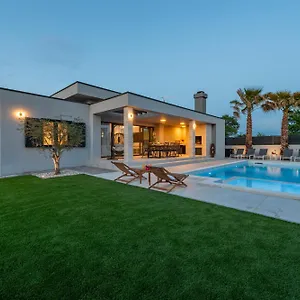 Lorena Dalmacija Zadarvillas Vila